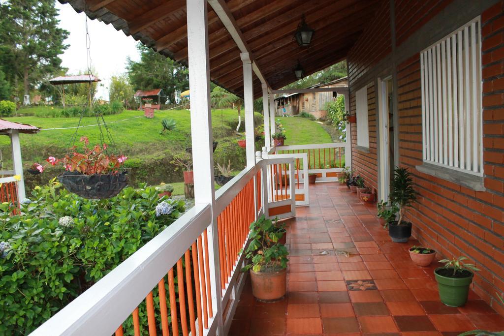 La Gaviota Bnb Bed & Breakfast Filandia Exterior photo