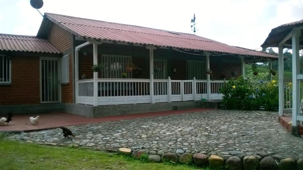 La Gaviota Bnb Bed & Breakfast Filandia Exterior photo